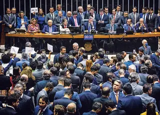 Congresso derruba parcialmente veto de Lula e libera 3,6 bilhões para emendas de comissão