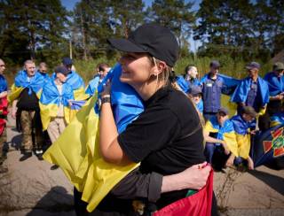 Rússia e Ucrânia trocam 206 prisioneiros após mediação dos Emirados Árabes Unidos