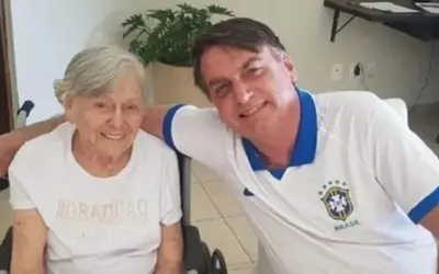 Mãe de Bolsonaro morre aos 94 anos; anúncio foi feito pelo presidente 