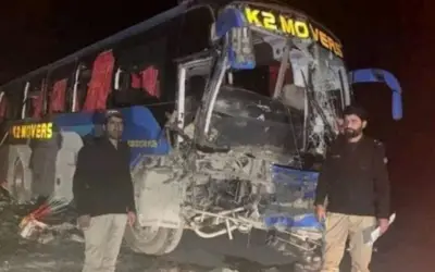 Nove mortos em ataque contra ônibus no Paquistão
