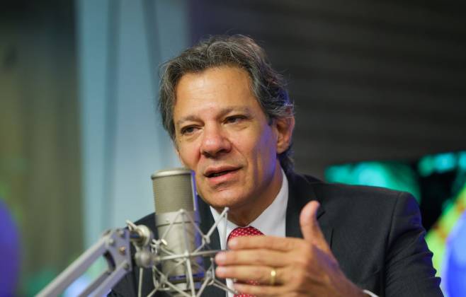 Haddad celebra reoneração da folha: "custou mais de R$ 200 bilhões"